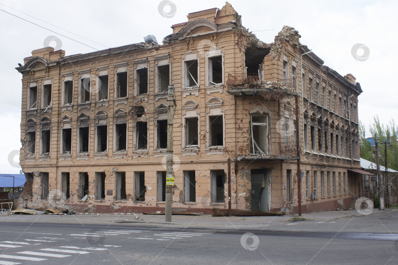 Скачать Разрушенное здание фотосток Ozero