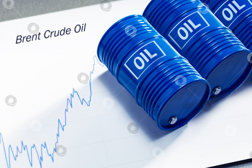 Скачать График роста цен на нефть и добычи ископаемого топлива в баррелях сырой нефти. фотосток Ozero