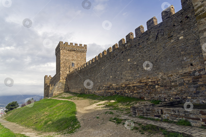 Скачать Генуэзская крепость в Судаке, Крым. фотосток Ozero