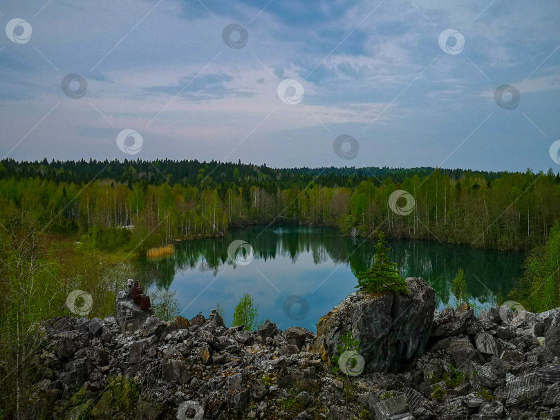 Скачать Тихое озеро фотосток Ozero