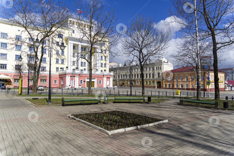 Скачать Административное здание в Смоленске, Россия. фотосток Ozero