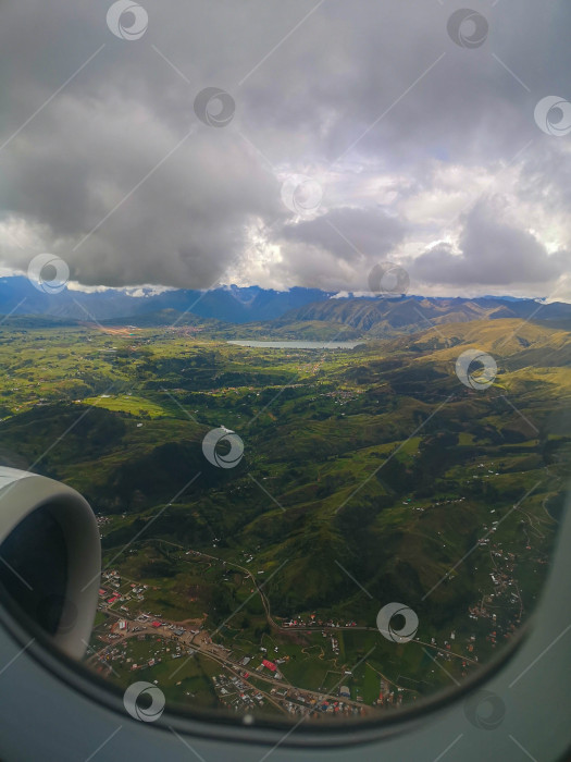 Скачать Вид из окна самолета на Куско фотосток Ozero