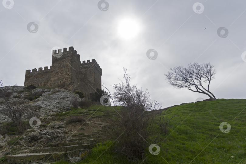 Скачать Цитадель в генуэзской крепости в Судаке, Крым. фотосток Ozero