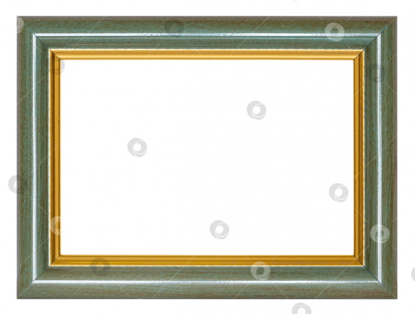 Скачать Светло-зеленая деревянная рамка для фотографий с позолоченной каймой внутри, выделенная на белом фоне фотосток Ozero