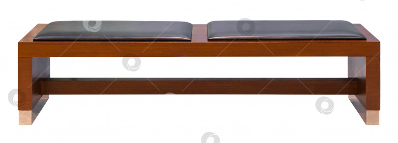 Скачать Коричневая деревянная скамья с двумя мягкими кожаными сиденьями, выделяющимися на белом фоне фотосток Ozero