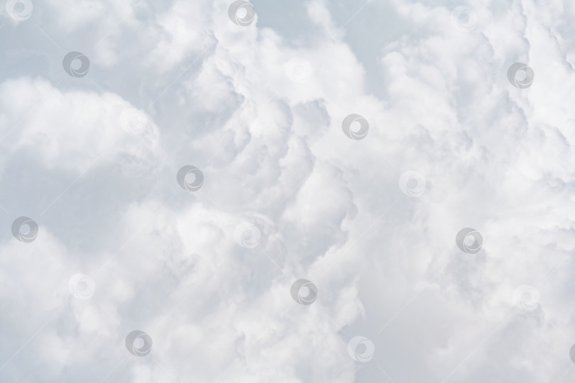Скачать Крупный план мягких серых пушистых облаков в качестве фона, текстура (абстракция) фотосток Ozero