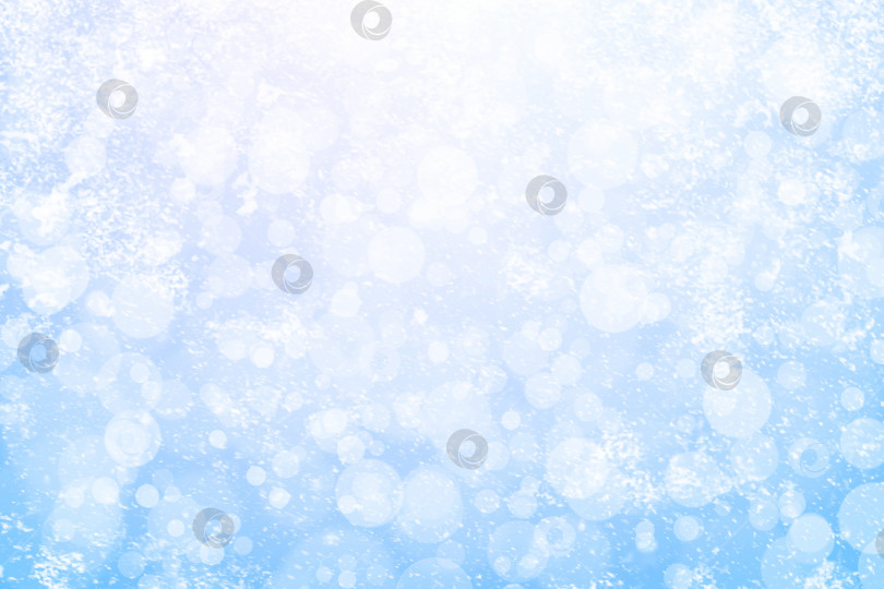 Скачать Абстрактный зимний фон со снегопадом в боке фотосток Ozero