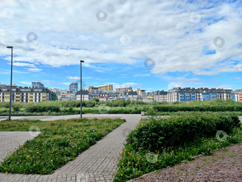 Скачать Городской пейзаж, вид на жилой район в Санкт-Петербурге фотосток Ozero