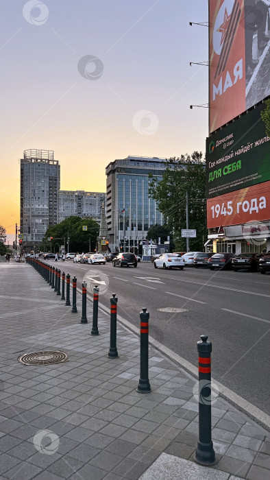 Скачать Центр города Краснодара, бывшая гостиница «Интурист-Краснодар» фотосток Ozero