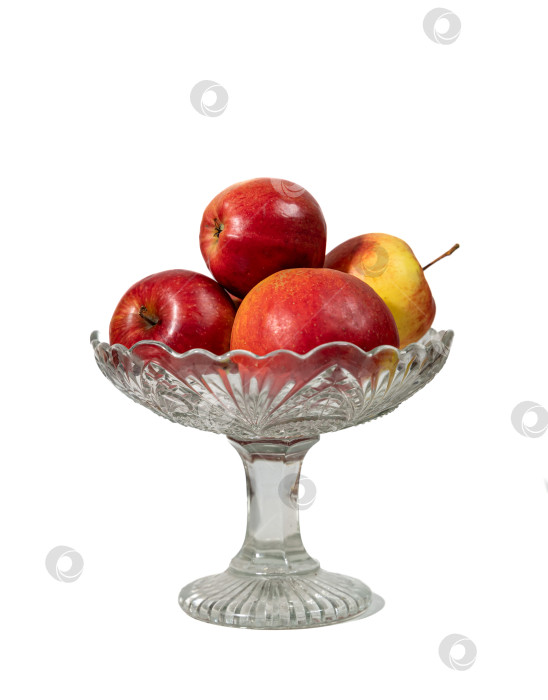 Скачать Яблоки стоят в хрустальной вазе фотосток Ozero